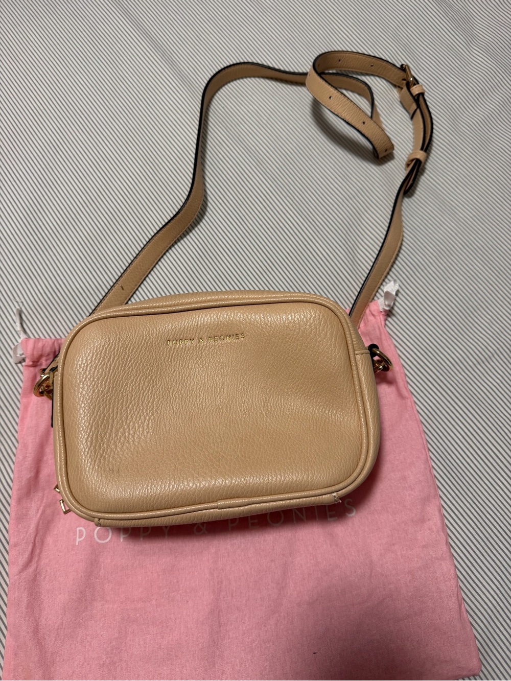 Poppy & Peonies 24/7 Crossbody Purse - Beige